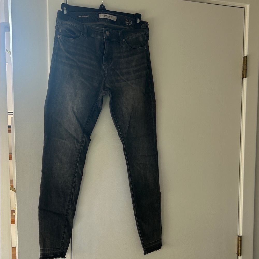 Women’s Black Jeans